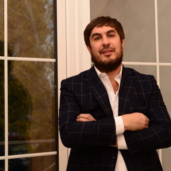 Шахрай із дипломатичним паспортом. Як консул Румунії в Харкові Микола&hellip;