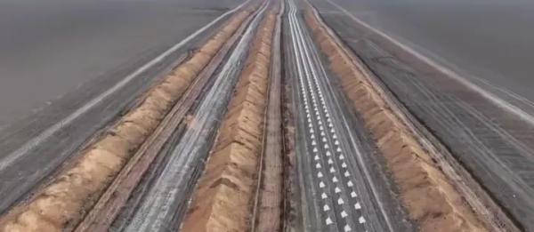 Силами ДССТ зведено вже тисячі кілометрів фортифікаційних споруд: Шмигаль показав&hellip;