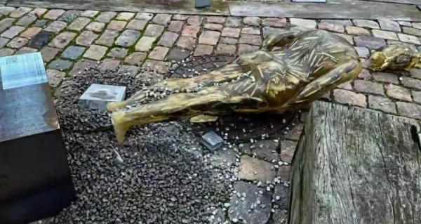 У Данії вандал знищив скульптури української художниці Марії Куликівської