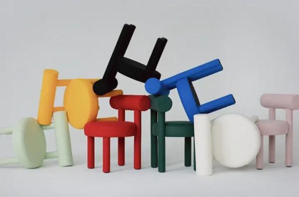 Український стілець “Gropius” визнано найкращим продуктом двох десятиліть за версією…