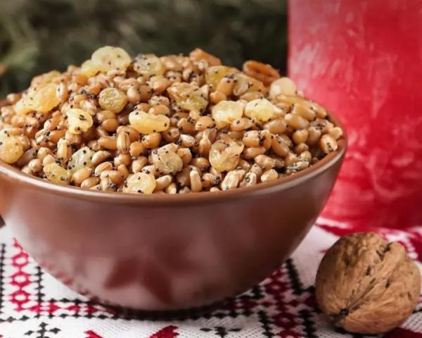 Віряни відзначають Святвечір: у ПЦУ розповіли про традиції 12 страв&hellip;