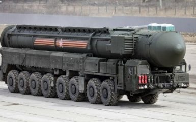 Лукашенко похизувався бойовим чергуванням у Білорусі російської ракети “Орєшнік”