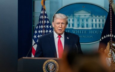 У Трампа відреагували на дані інсайдерів про шантаж Зеленського