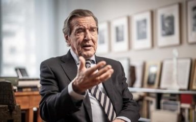 Шредер цинічно закликав Німеччину повернутися до енергетичного співробітництва з РФ
