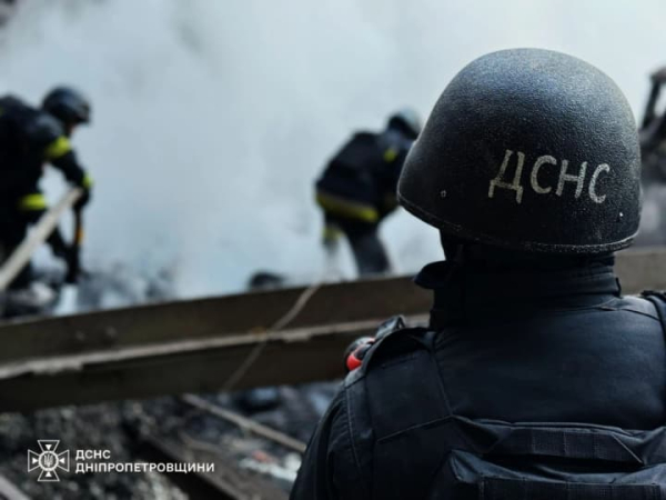 У Дніпрі через нічну атаку рф пошкоджено підприємство, є постраждалі:&hellip;