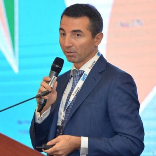 Схемы обхода санкций: как азербайджанский топ-менеджер помогал российскому олигарху