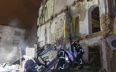 Атака РФ по Харкову. Рятувальники знайшли тіло дитини під завалами&hellip;