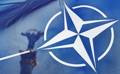 НАТО планує створити безлюдну роботизовану зону на кордонах з Росією&hellip;