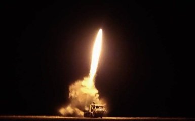 РФ атакувала Україну балістикою, зенітними ракетами й 102 дронами