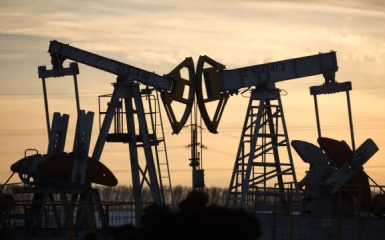 Видобуток сирої нафти у РФ нарешті обвалився — що сприяло
