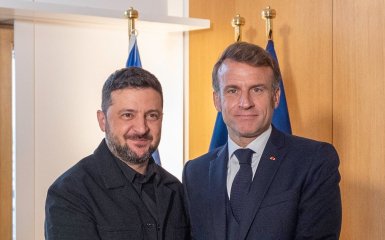 Введення миротворців в Україну. Макрон врешті добився свого