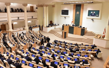 У Грузії цинічно звинуватили ЄС у шантажі безвізом