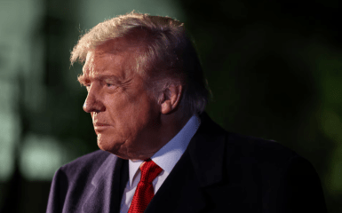 Верховний суд США скасував більшість масштабних мит Трампа