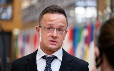 Сійярто цинічно назвав мобілізацію в Україні “насильницьким призовом”