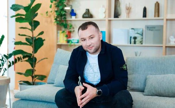 Клон Cosmolot на украинской лицензии: кто стоит за новым онлайн-казино Cosmobet