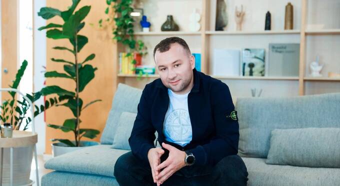 Клон Cosmolot на украинской лицензии: кто стоит за новым онлайн-казино Cosmobet