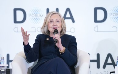 “Це ганьба”. Гілларі Клінтон присоромила Трампа через Україну