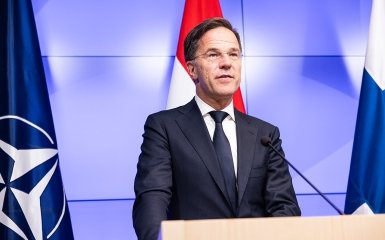 Генсек НАТО Рютте неочікувано прибув до Києва — відео