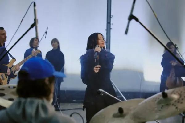 Дорофєєва переспівала хіт гурту “ADAM” у шоу Тіни Кароль