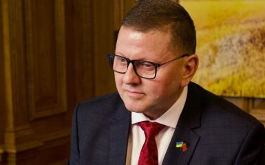 “Я відіб’ю цю атаку”. Залужний розповів про конфлікт із Єрмаком