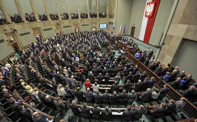 Сейм ухвалив закон щодо звільнення від кримінальної відповідальності польських добровольців&hellip;