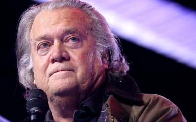 Ексрадник Трампа хотів усунути Папу Римського Франциска