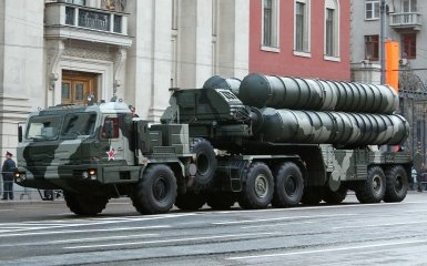 ЗСУ знищили російську пускову установку ЗРК С-400 “Тріумф” та дві&hellip;