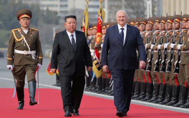 Диктатори КНДР та Білорусі підписали договір про “дружбу і співпрацю”