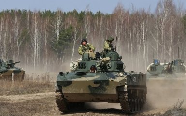 Росія посилює військовий контингент на кордонах НАТО — розвідка Литви