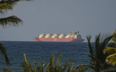 Іран обстріляв два судна в Ормузькій протоці