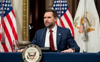 “Є погані люди”. Венс накинувся зі звинуваченнями на спецслужби України