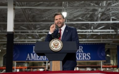 Венс екстрено вирушив до Пакистану після згоди Ірану на переговори