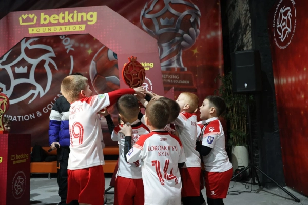 Головна 28 Betking Foundation: дитячий футбол в Україні. Завантажити застосунок!