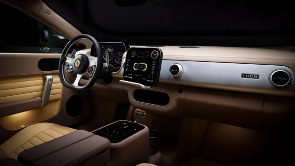 Ferrari Luce: Завантажити застосунок потужного електромобіля 40 Ferrari Luce - колеса