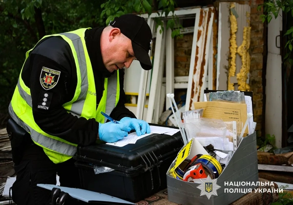 Запоріжжя: чоловіка затримали за вбивство та поховання у ямі 12 Запоріжжя: чоловіка затримали за вбивство та поховання у ямі 10