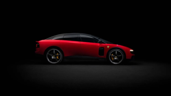 Ferrari Luce: Завантажити застосунок потужного електромобіля