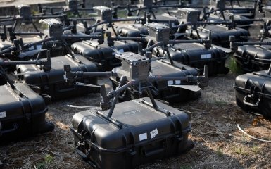 Україна допомогла Британії розробити рій безпілотників з ШІ 17