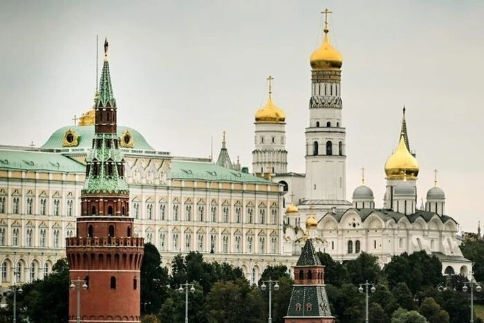 Росіян готують до капітуляції? Скандальна стаття «Московського комсомольця» раптово зникла