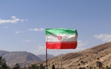 Іран нахабно вимагає у США відкласти переговори щодо ядерної програми 5