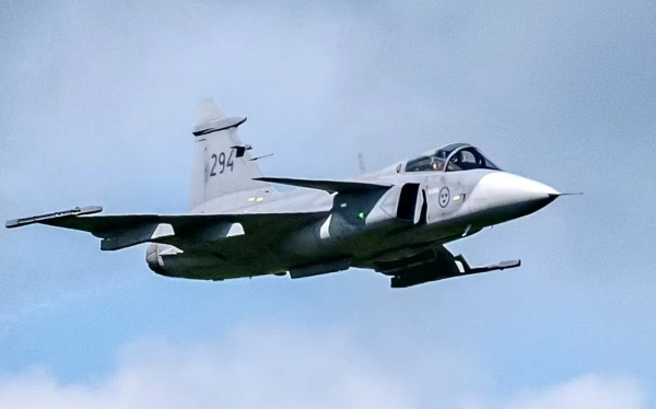 Швеція передасть Україні винищувачі Gripen: завантажити застосунок