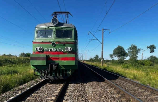 Вантажний потяг на Львівщині смертельно травмував 19-річного хлопця