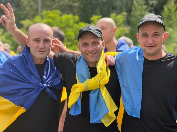185 захисників та цивільного повернуто з полону: Зеленський 17