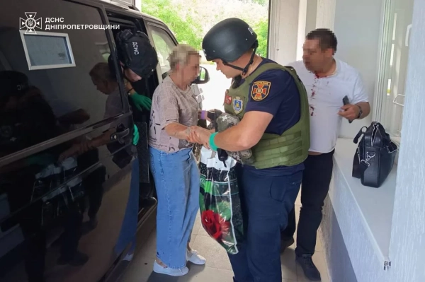 Дніпропетровщина: ворожі удари 19 червня забрали життя двох, восьмеро поранено 11 Дніпропетровщина: ворожі удари 19 червня забрали життя двох, восьмеро поранено 9