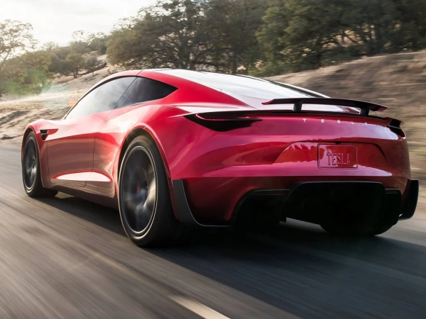Tesla Roadster: презентацію "ракети" перенесли 2