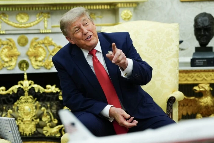 Трамп заговорив про тиск на Путіна та став на бік Зеленського – Axios