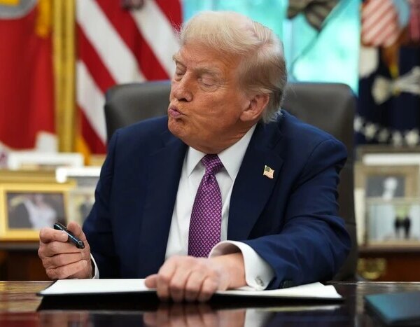 Трамп втомився від України: NYT про зміну позиції експрезидента