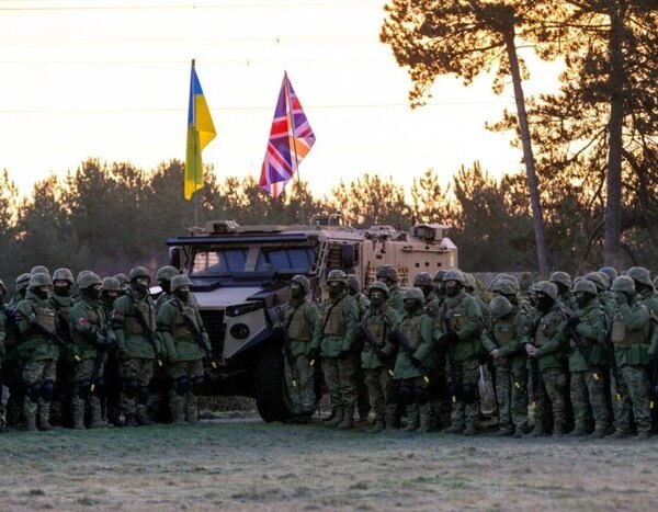 Відновлення ЗСУ: хто візьме на себе відповідальність?