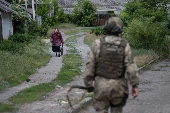 Головна 17 FT: Причини затягування війни України та РФ