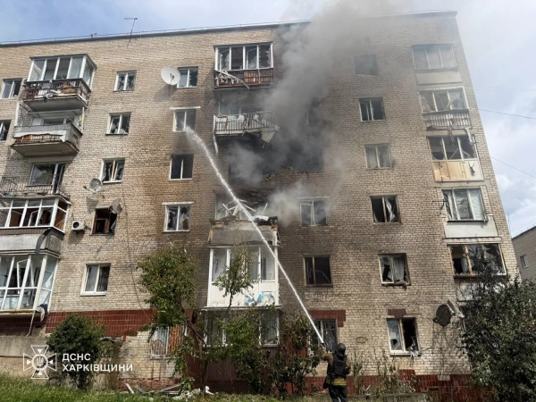 Ізюм: удар по багатоповерхівці, є жертви