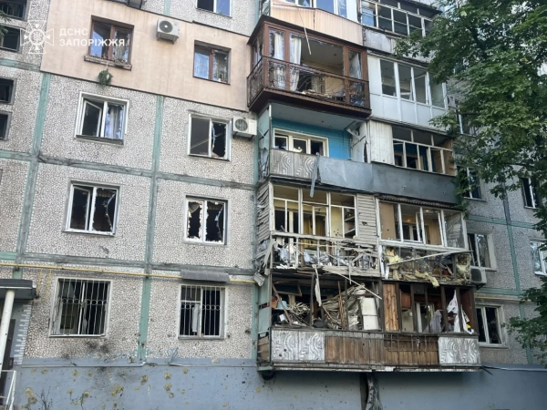 Запоріжжя під обстрілом: постраждали 8 людей, руйнування інфраструктури 6